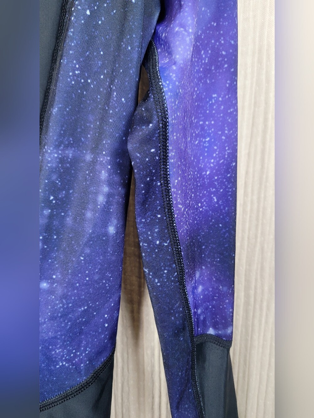 Aqua Lung Long Sleeve Rash Guard - Black & Purple Galaxy UPF 50 SPF - Picture 10 of 14
